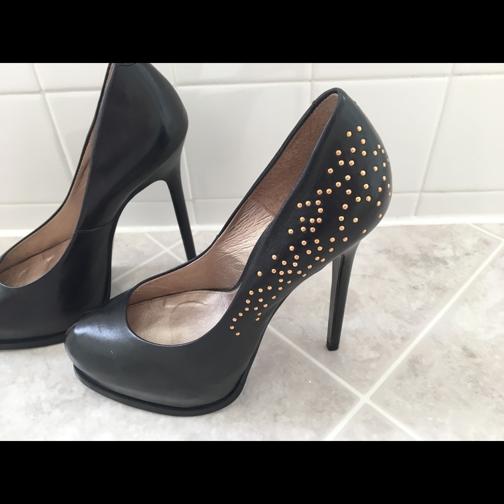 Buffalo London High Heels